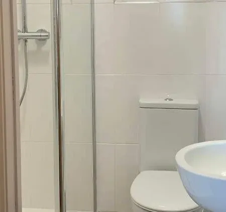 14, The Moorings - Beachfront & Panoramic Sea Views * Filey